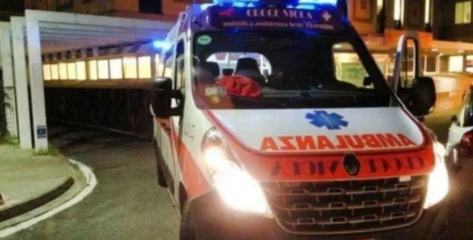 Passanti aggrediti dal branco senza ragione, grave un 33enne