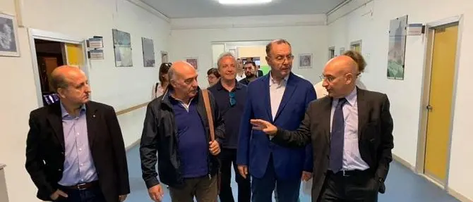 Blitz di Cotticelli a Trebisacce. Ma l'ospedale resta chiuso