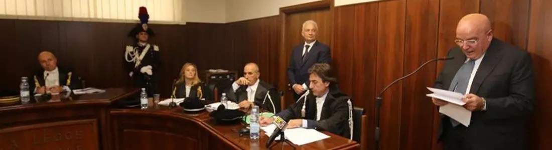 Rifiuti e acqua, la Regione rischia il default. Bilancio 2019 “bucato”: parte il recupero crediti