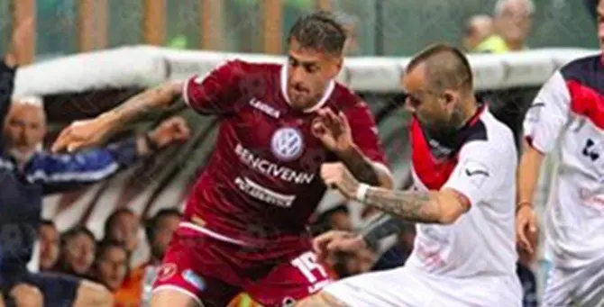 La Reggina asfalta il Picerno e si prende la vetta della classifica