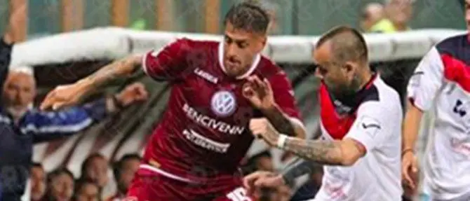 La Reggina asfalta il Picerno e si prende la vetta della classifica