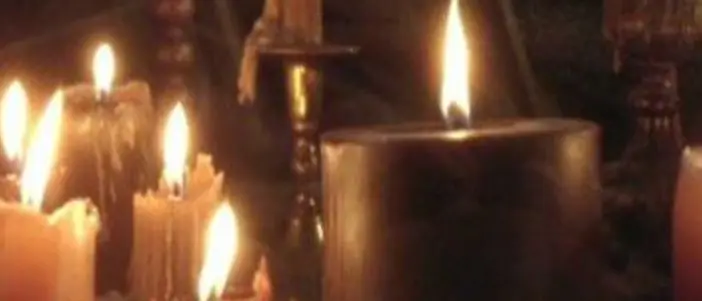 Riti magici per circuire i più deboli e farsi intestare i beni, arrestata docente di religione