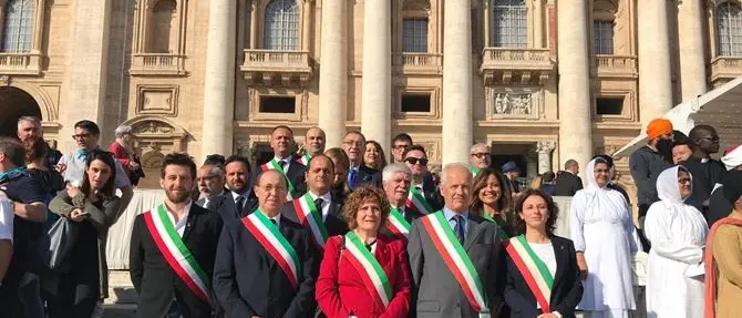 Le “Città dell’olio” in udienza dal papa, la Calabria rappresentata dal sindaco Stasi