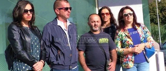 Lamezia, bimbi disabili senza cure. I genitori: «Manca il personale»