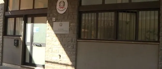 Vuole sporgere denuncia, ma non parla col carabiniere perché è meridionale