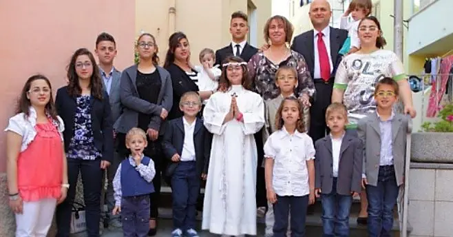 Catanzaro: 14 figli ma niente reddito di cittadinanza, il caso della super famiglia Ananìa