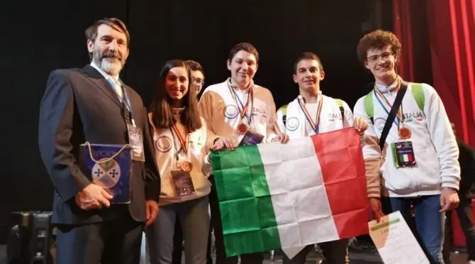 Olimpiadi di astronomia, sul podio anche tre studenti calabresi