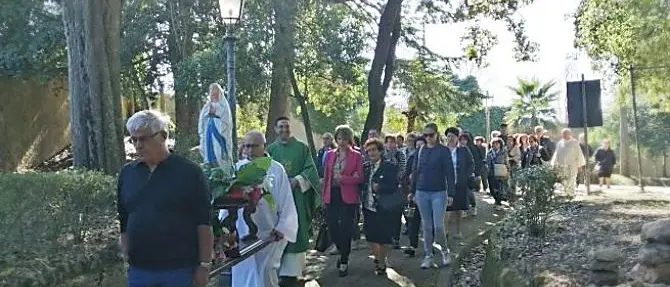 Vibo, a Villa Gagliardi arriva una statua della Madonna di Lourdes
