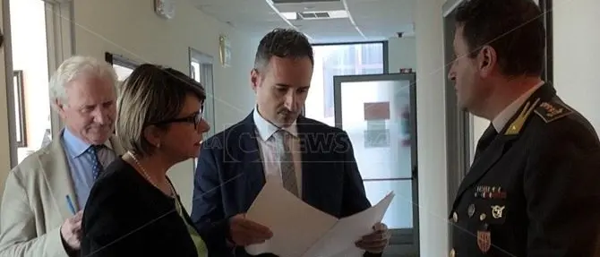 Blitz della guardia di finanza al comune di Vibo Valentia