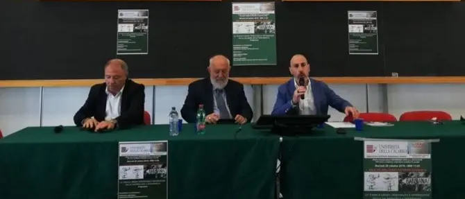 «Se fuggite dalla Calabria qui rimarrà solo corruzione e ‘ndrangheta»