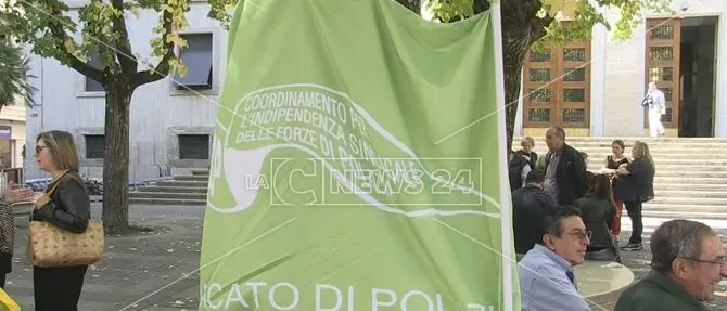 Arriva anche a Cosenza la protesta del sindacato di polizia