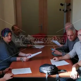 Catanzaro, i licenziati del Pugliese occupano la direzione sanitaria