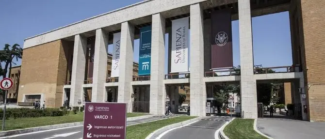 Tubercolosi alla Sapienza, si cercano 150 studenti a rischio. L'Università rassicura: «Nessun contagio»