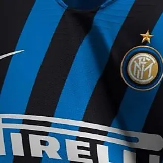 Crotone, picchiò 17enne perché indossava la maglia dell’Inter: daspo