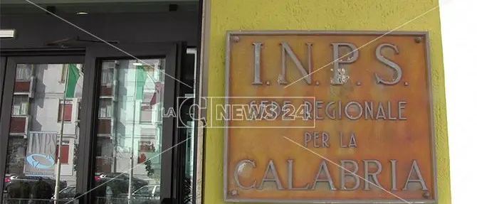 Reddito (amaro) di cittadinanza: sussidio sospeso per molti calabresi