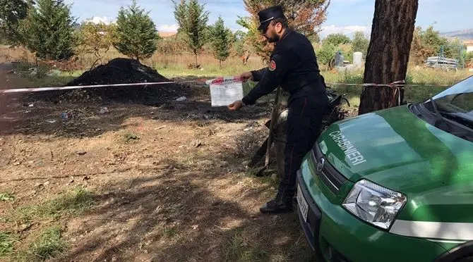 Combustione illecita di rifiuti, quattro persone denunciate a Montalto