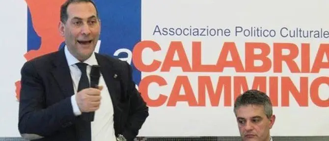 Il dispetto di Mirabello a Censore: “licenzia” il suo fidato autista Benito