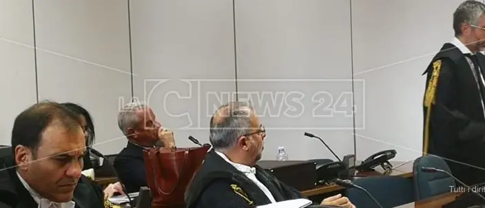 Processo Breakfast, il pm: «Escludere l'aggravante mafiosa per Scajola»