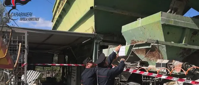 Impianto di calcestruzzi sequestrato a Scala Coeli: denunciato il proprietario