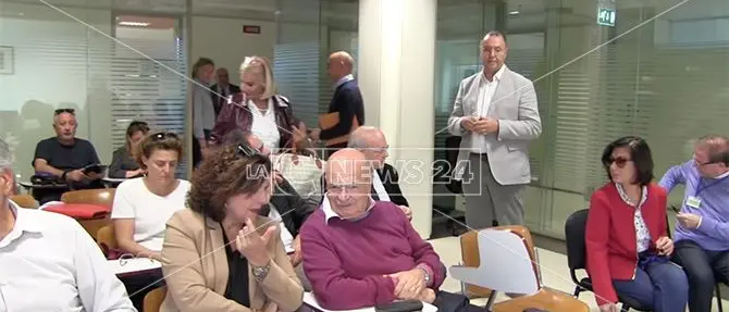 Sanità, intesa trovata per precari e idonei. Anzi no: manca l'ok della Regione