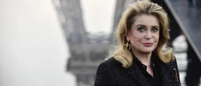 Malore per l'attrice Catherine Deneuve, ricoverata a Parigi
