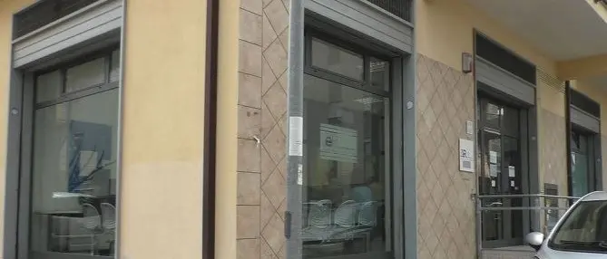 Locali non idonei, a rischio chiusura l’agenzia riscossioni di Corigliano-Rossano