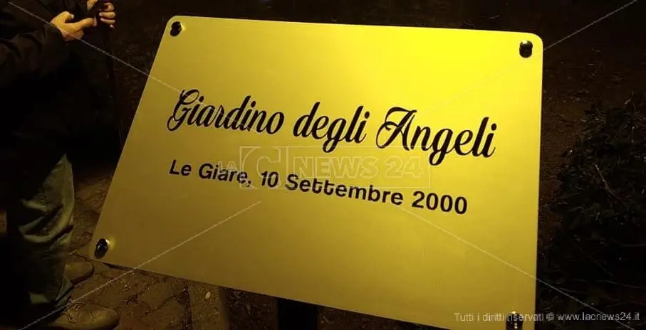 Soverato ricorda le vittime dell'alluvione, inaugurato “Il giardino degli angeli“