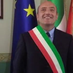 Bufera sul Comune di Crotone, divieto di dimora per il sindaco Pugliese e l'assessore Frisenda