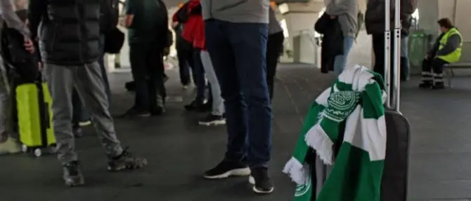 Notte di tensioni dopo Lazio-Celtic: un tifoso accoltellato e 12 ultrà arrestati