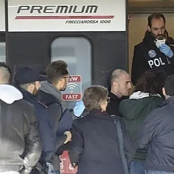 Venti pugnalate alla ex sul Frecciarossa: «Muori tr...»