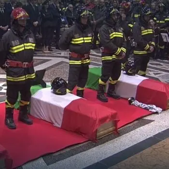 La mamma di Nino Candido in lacrime al premier: «Dovete beccarli»