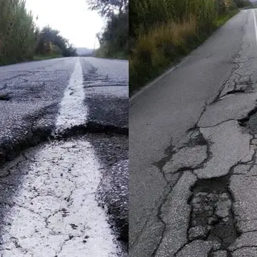 Le strisce disegnate sulle strade disastrate fanno infuriare i cittadini