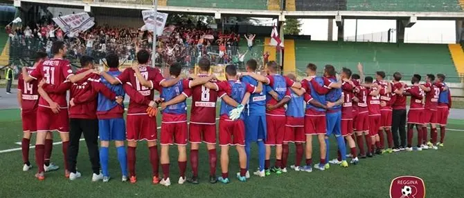 La Reggina liquida anche la Casertana e rimane saldamente in vetta