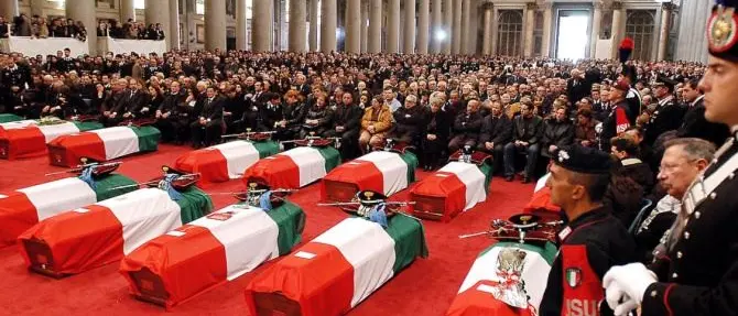 Sedici anni fa la strage di Nassiriya, nell’attentato morirono diciannove italiani
