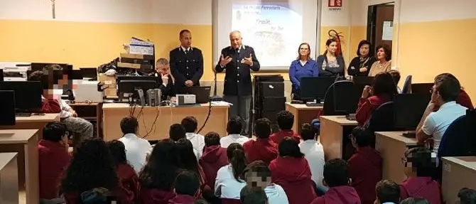 A Reggio alunni a lezione di sicurezza ferroviaria: la Polfer sale in cattedra