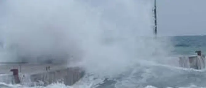 Maltempo, sospesi i collegamenti via mare con la Sicilia