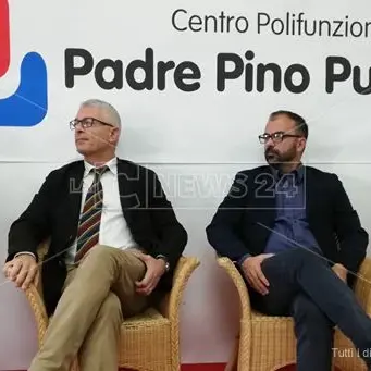 Beni confiscati, il ministro Fioramonti incontra gli studenti a Polistena