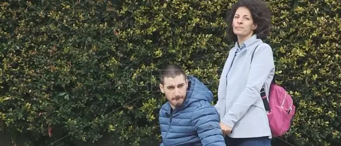 Vibo, città delle barriere architettoniche. «Qui mi sento davvero disabile»