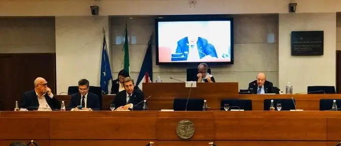 Unicef lancia l'allarme: «In Italia 10milioni di minori a rischio povertà»