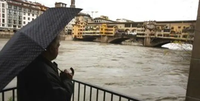 Maltempo, non solo Venezia: preoccupa l’Arno. E nel Lazio è emergenza