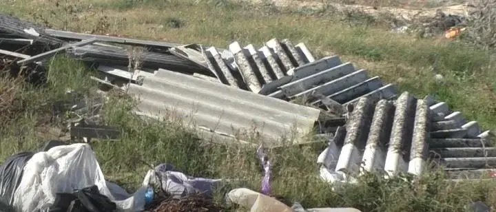 La marina di Rosarno un’enorme discarica abusiva, scatta il sequestro