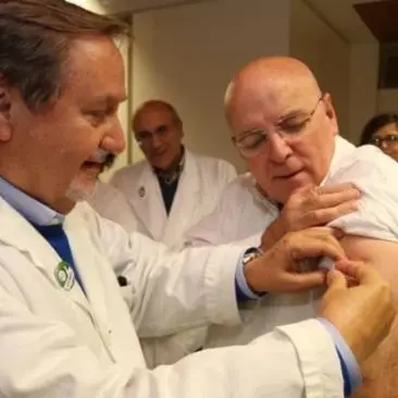 “Non farti influenzare… vaccinati”, al via la campagna di sensibilizzazione