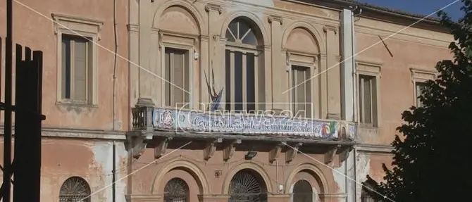 Comune di Cosenza moroso: deve 380 mila euro al Convitto Telesio