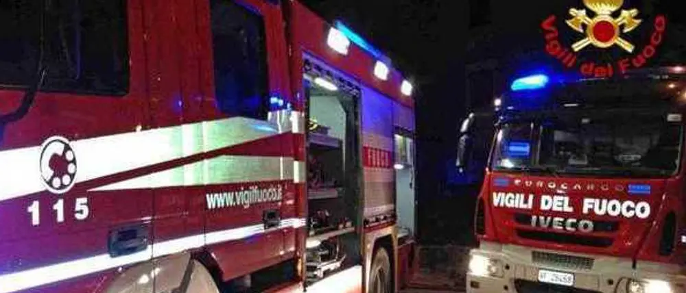 Incendio in un appartamento nel Cosentino, salvate due persone