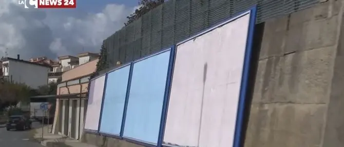 Impianti pubblicitari, il Comune di Vibo decide “a caso” se sono irregolari