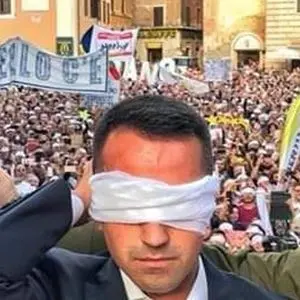 Parlamentari M5s denunciano l’inciucio col Pd. «Ritirarsi dalle regionali è tradire i calabresi»