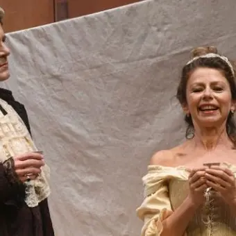 Ama Calabria inaugura la stagione teatrale con “La locandiera”