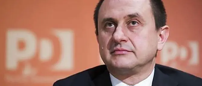 Rosato in Calabria per rafforzare le fila del partito di Renzi Italia viva