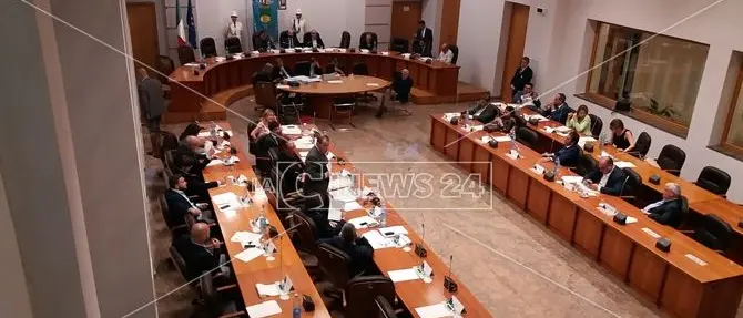 Decreto Calabria, proposta di revoca all'esame di Palazzo dei Bruzi