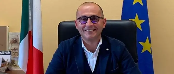 Orsomarso, caserma dei carabinieri a rischio chiusura: sindaco rinuncia all'indennità